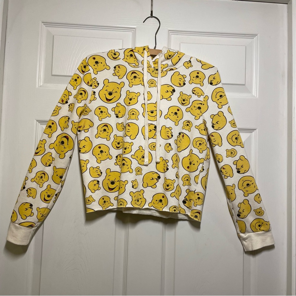 Disney Winnie The Pooh Cropped Pullover Hoodie Womens Medium White